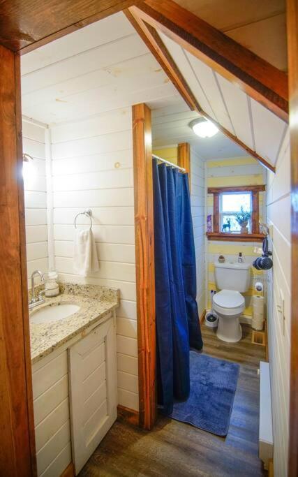Charming Lakeview Cabin Near Geneva-On-The-Lake! Ashtabula Exterior photo