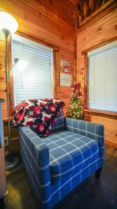 Charming Lakeview Cabin Near Geneva-On-The-Lake! Ashtabula Exterior photo
