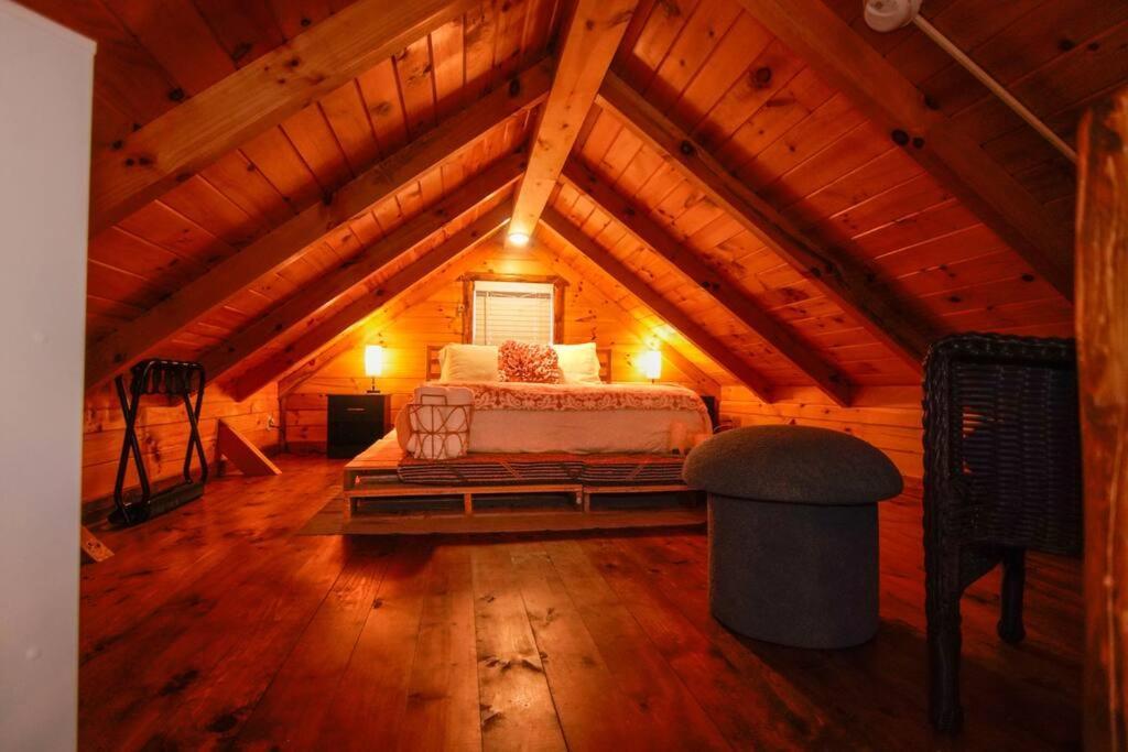 Charming Lakeview Cabin Near Geneva-On-The-Lake! Ashtabula Exterior photo